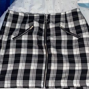 Black and White Plaid Skirt
